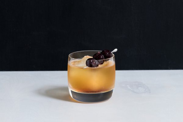 Superb Owl Cocktail: A Deceptive Butterbeer Cocktail